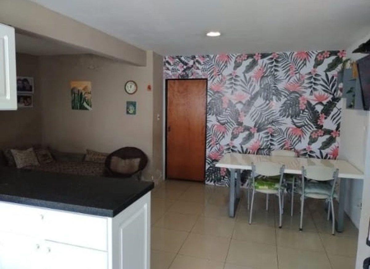 Foto de VENTA CASA EN PILAR CENTRO PARQUE Y PILETA, imagen 4