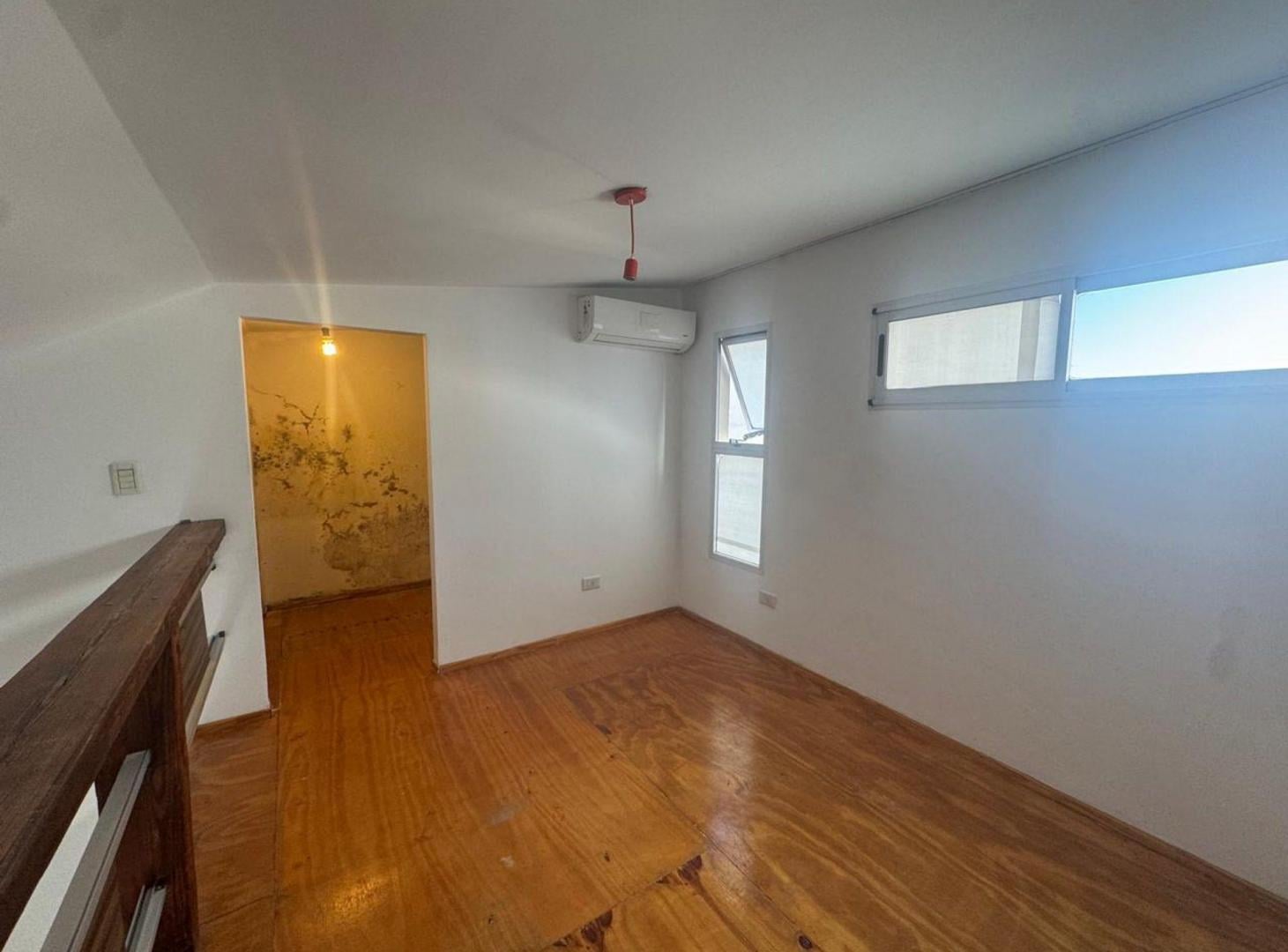 Foto de VENTA DEPTO 2 AMB EN VILLA GRAL MITRE CON BALCON, imagen 5