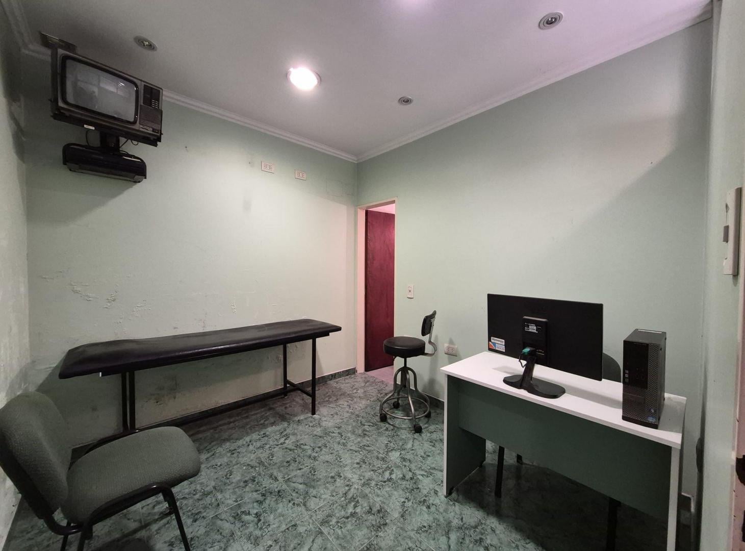 Foto de VENTA CONSULTORIOS EN LANUS IDEAL INVERSIÓN, imagen 3