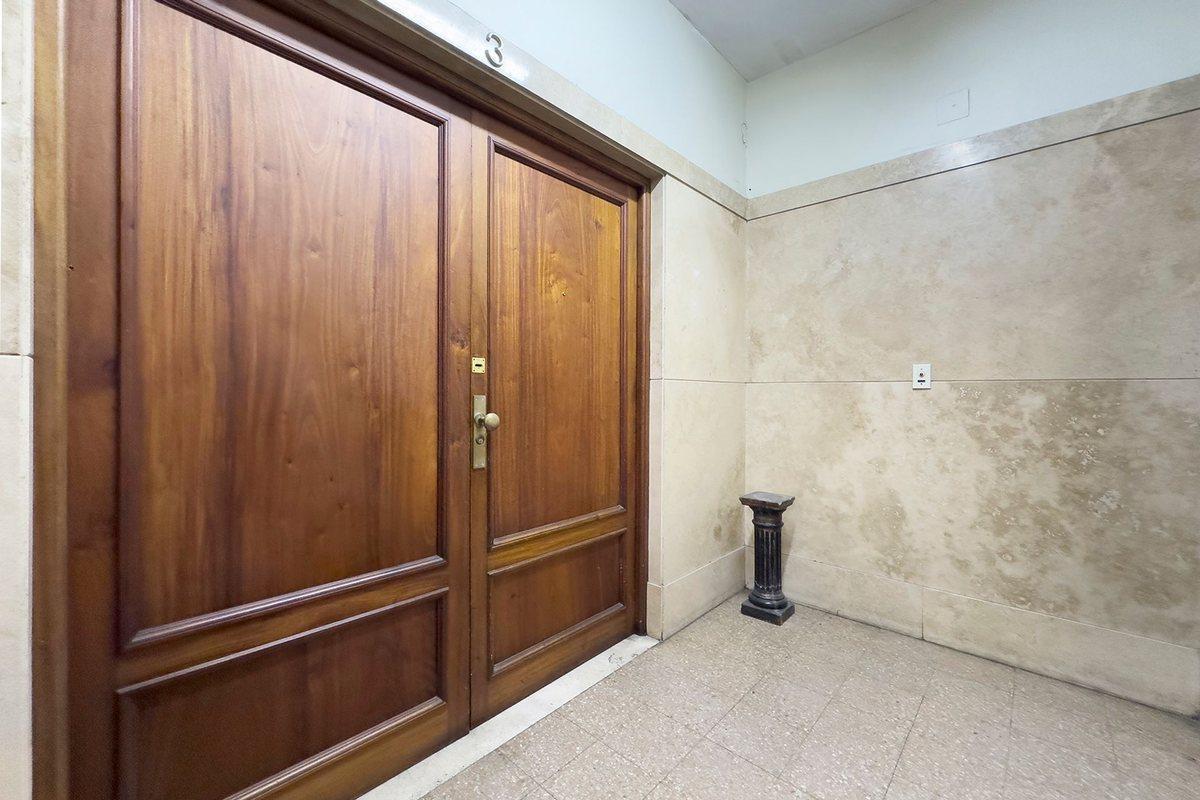 Foto de VENTA OFICINA MONSERRAT, imagen 2