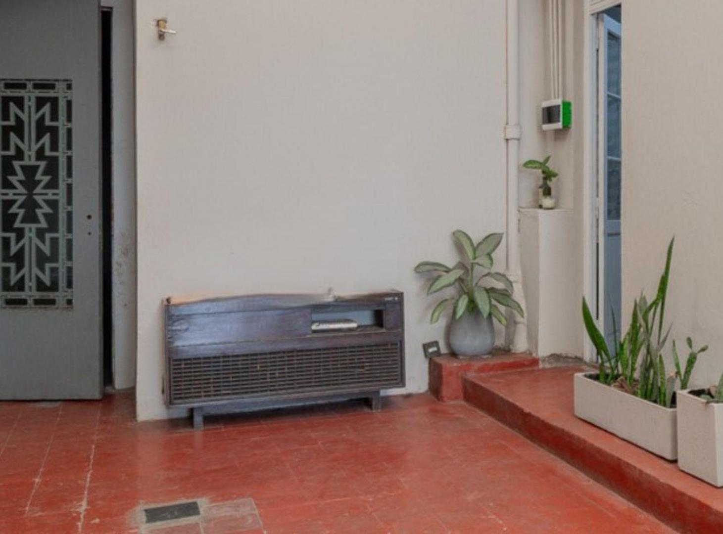 Foto de Venta PH 3 dormitorios. San Telmo. Quincho. Jardín, imagen 2