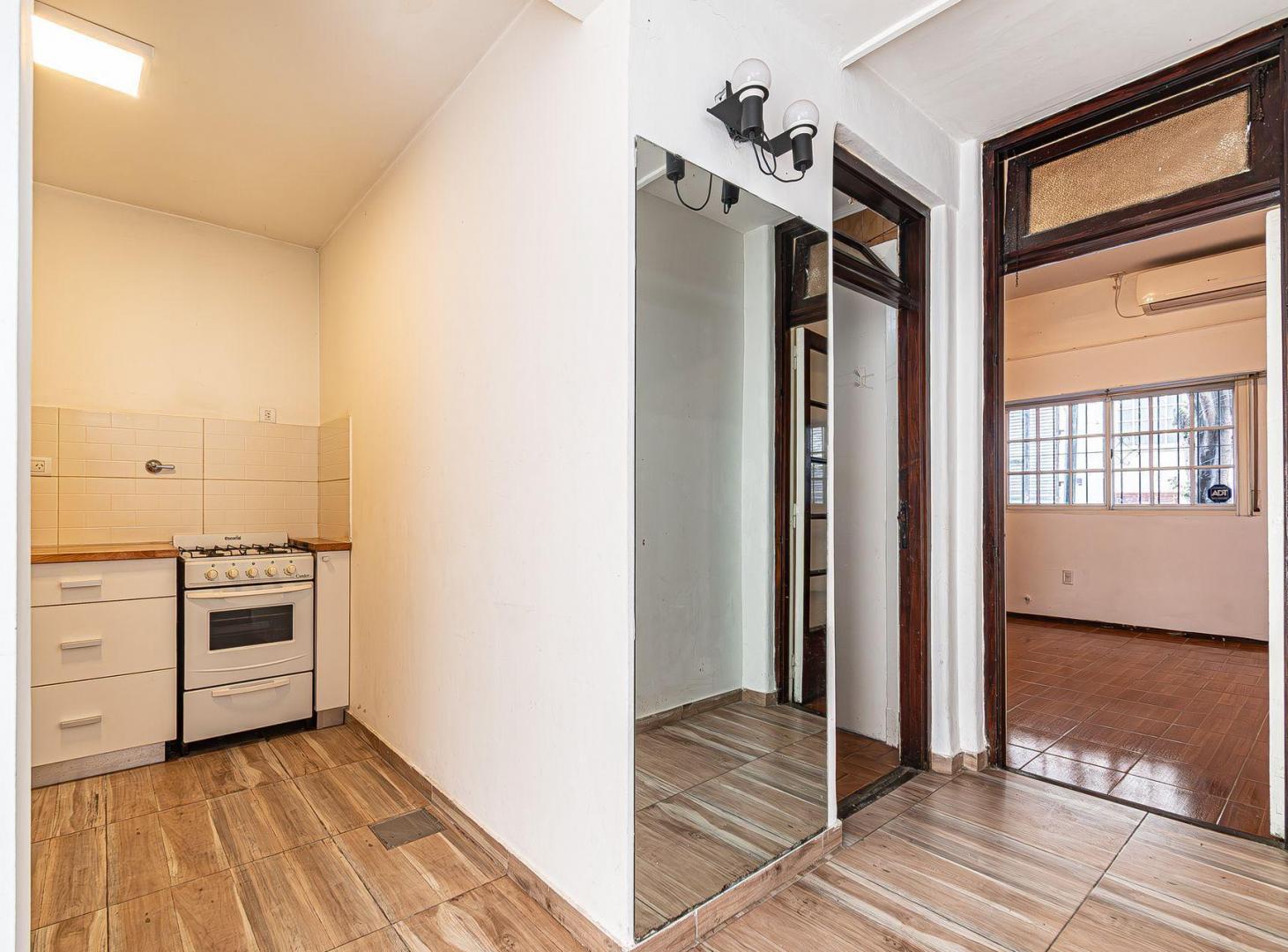 Foto de VENTA PH 3 AMB BARRACAS CON TERRAZA SIN EXPENSAS, imagen 5