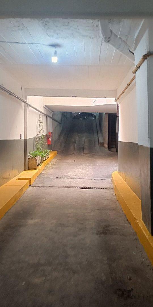 Foto de VENTA DE COCHERA FIJA CUBIERTA EN BALVANERA, imagen 2