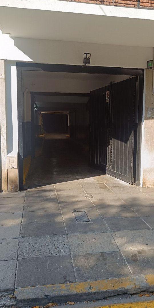 Foto de VENTA DE COCHERA FIJA CUBIERTA EN BALVANERA, imagen 1