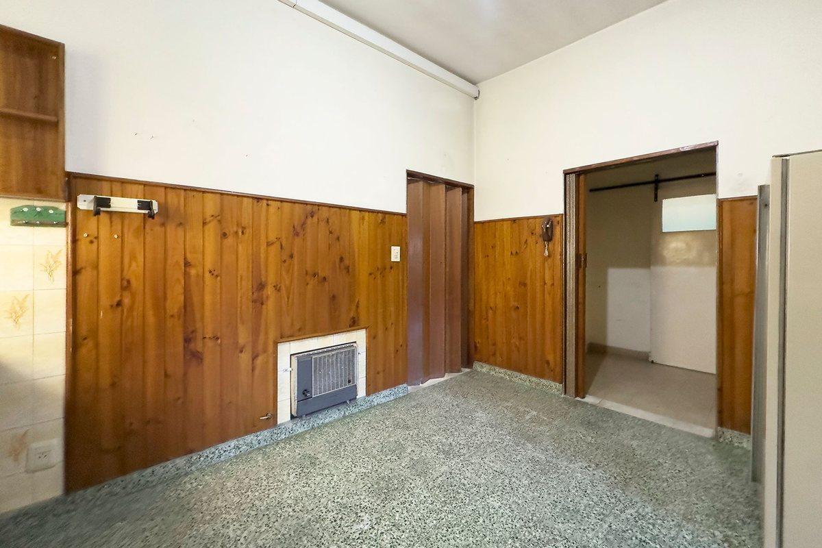 Foto de VENTA CASA 5 AMB MORON SUR, imagen 4