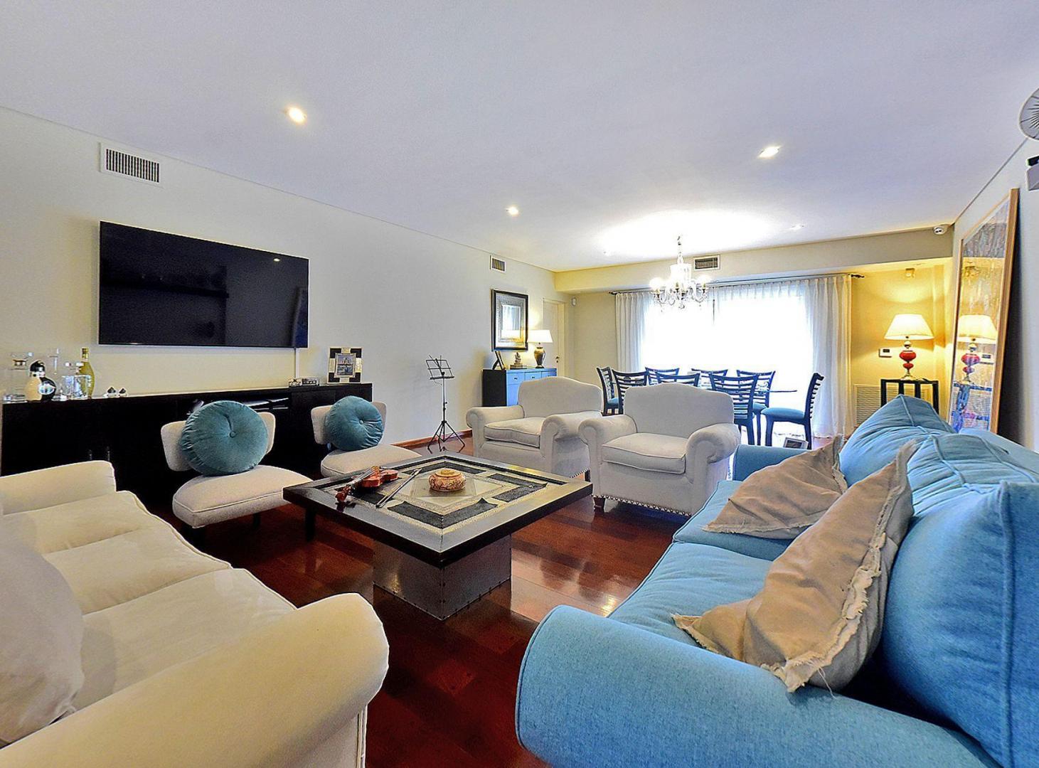Foto de VENTA CASA 5 AMBIENTES MARTINEZ PILETA Y QUINCHO, imagen 1