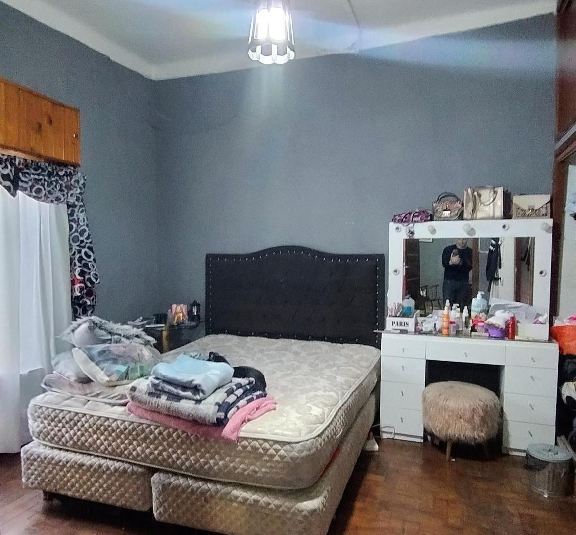 Foto de VENTA CASA 3 AMB CON TERRAZA Y DOS LOCALES LANÚS, imagen 5