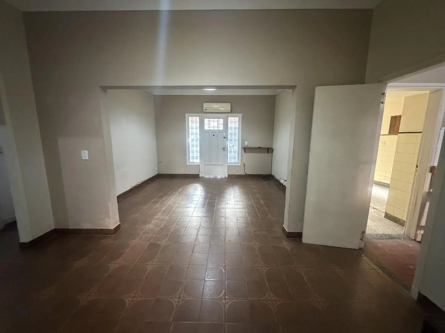 CASA DE 2 DORMITORIOS CON JARDÍN Y PARRILLA 3