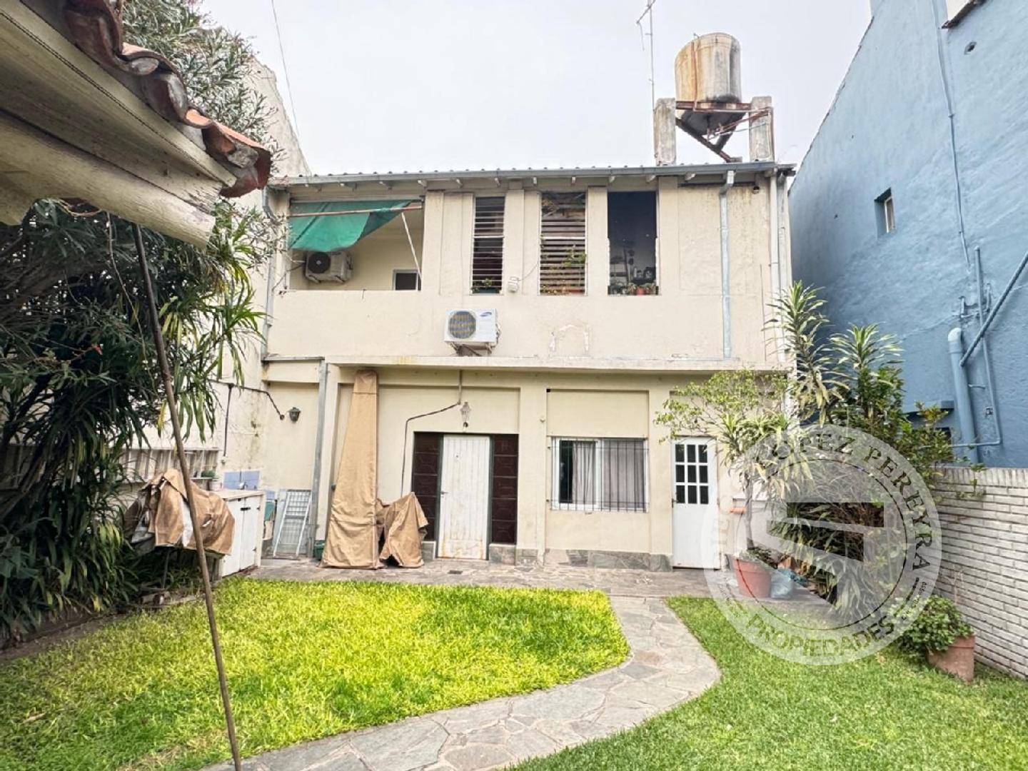 Foto de Casa con jardín en Olivos, ideal 2 familias, imagen 1