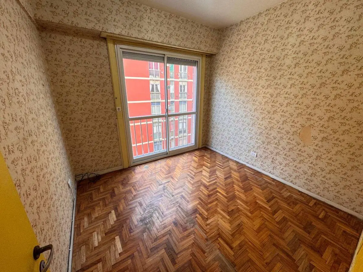 2 AMBIENTES AL FRENTE CON 2 BAÑOS - ZONA ALDREY 4