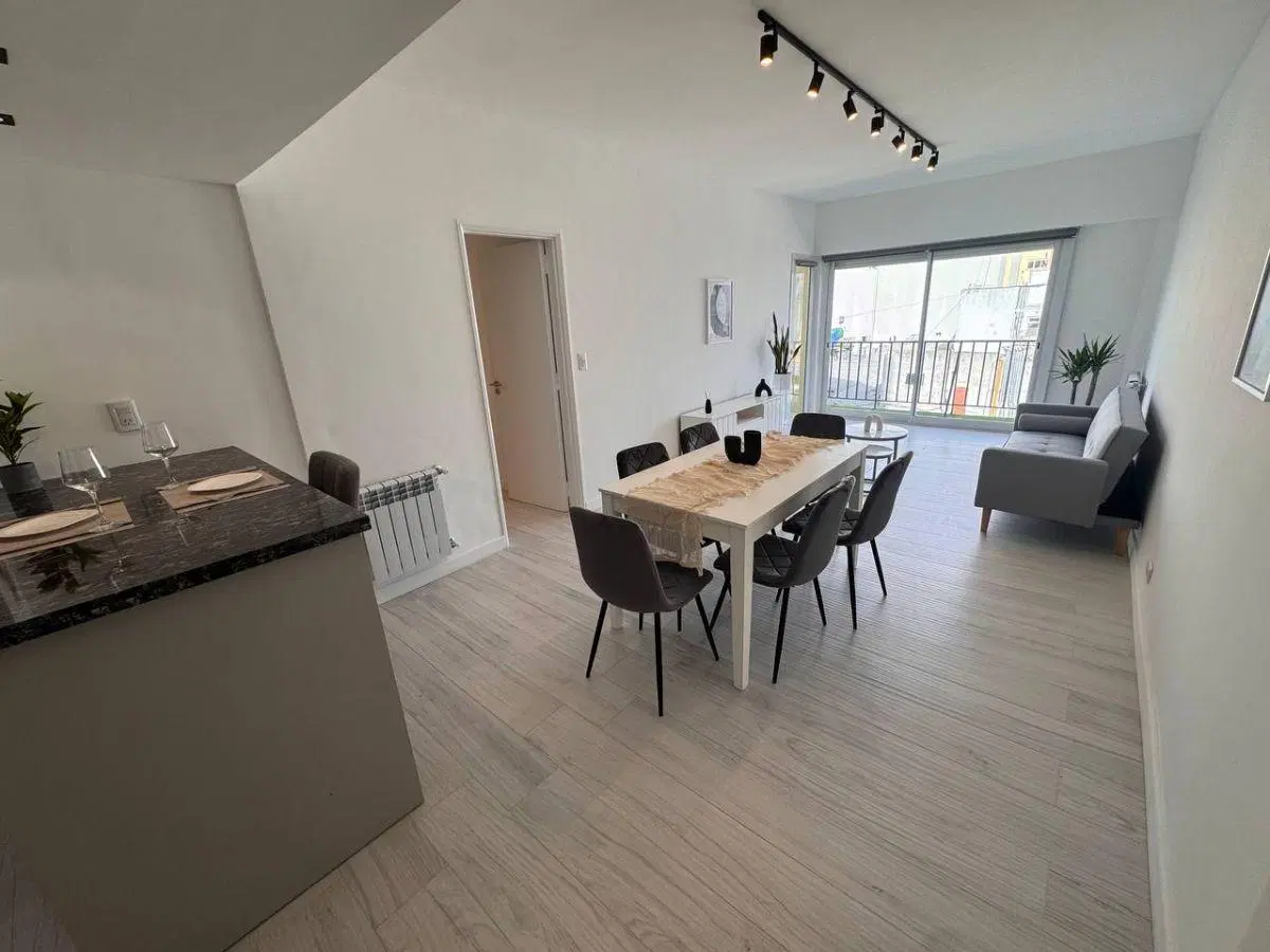 4 AMBIENTES CON BALCON TERRAZA - ZONA CENTRO 4