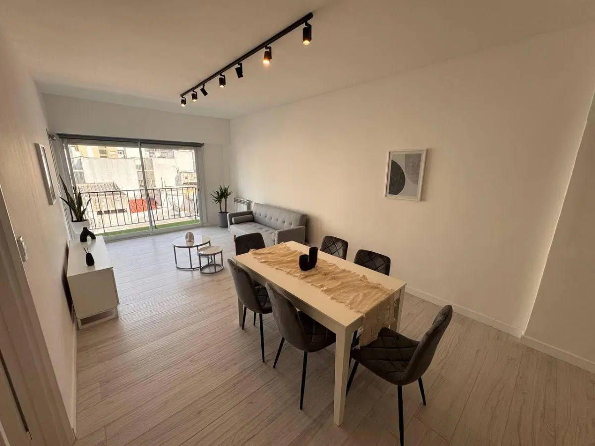 4 AMBIENTES CON BALCON TERRAZA - ZONA CENTRO 2