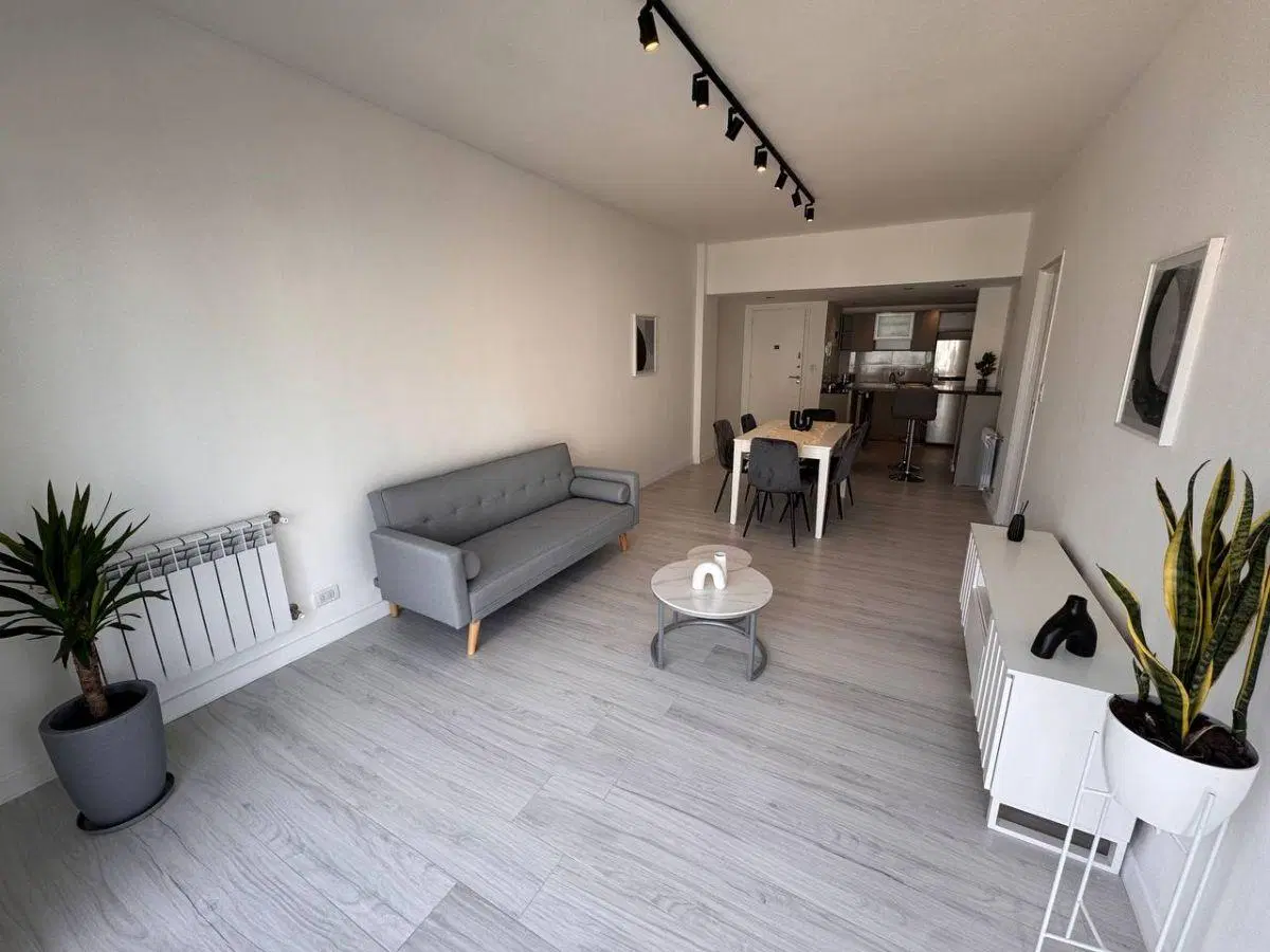 4 AMBIENTES CON BALCON TERRAZA - ZONA CENTRO 1