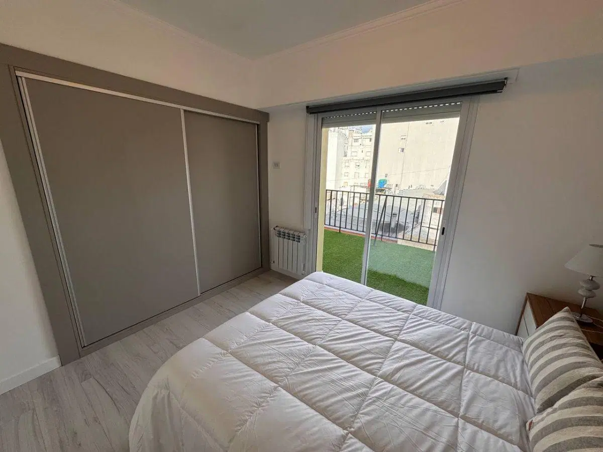 4 AMBIENTES CON BALCON TERRAZA - ZONA CENTRO 5