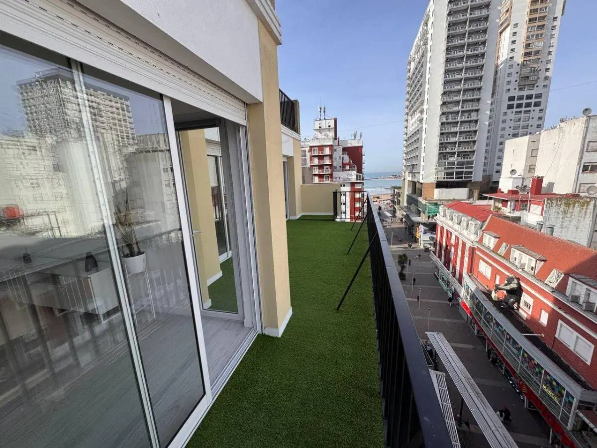 4 AMBIENTES CON BALCON TERRAZA - ZONA CENTRO 8