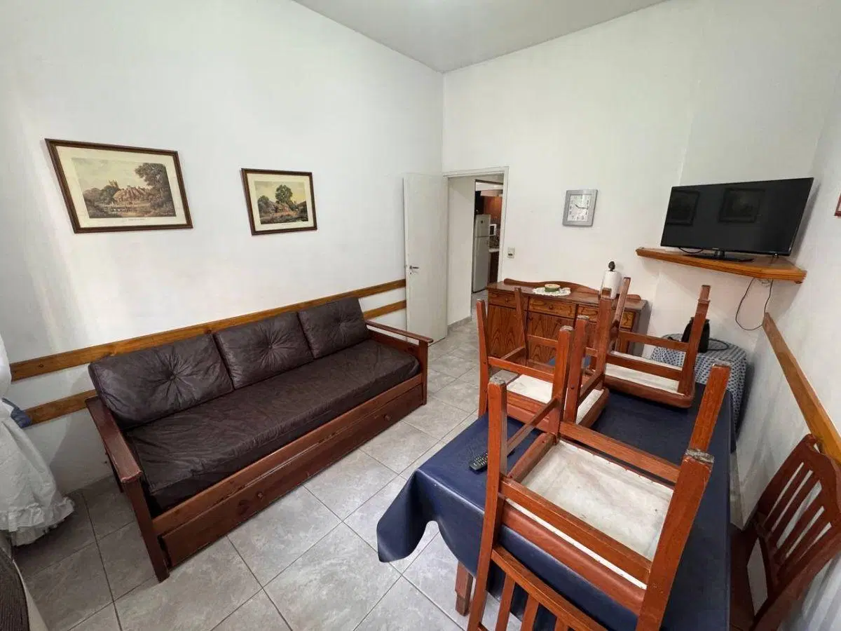 DEPARTAMENTO 2 AMBIENTES CON PATIO EN PLAZA COLON 2