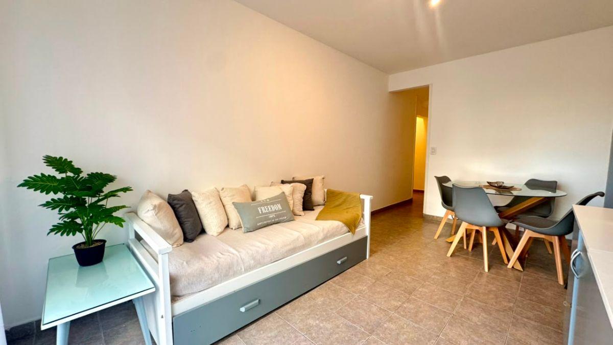 Foto de 2 AMBIENTES AL FRENTE CON BALCON - ZONA ALDREY, imagen 3