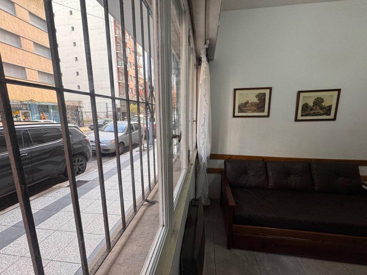 Foto de 2 AMBIENTES EN PLANTA BAJA CON COCHERA - PLAZA COLON, imagen 5