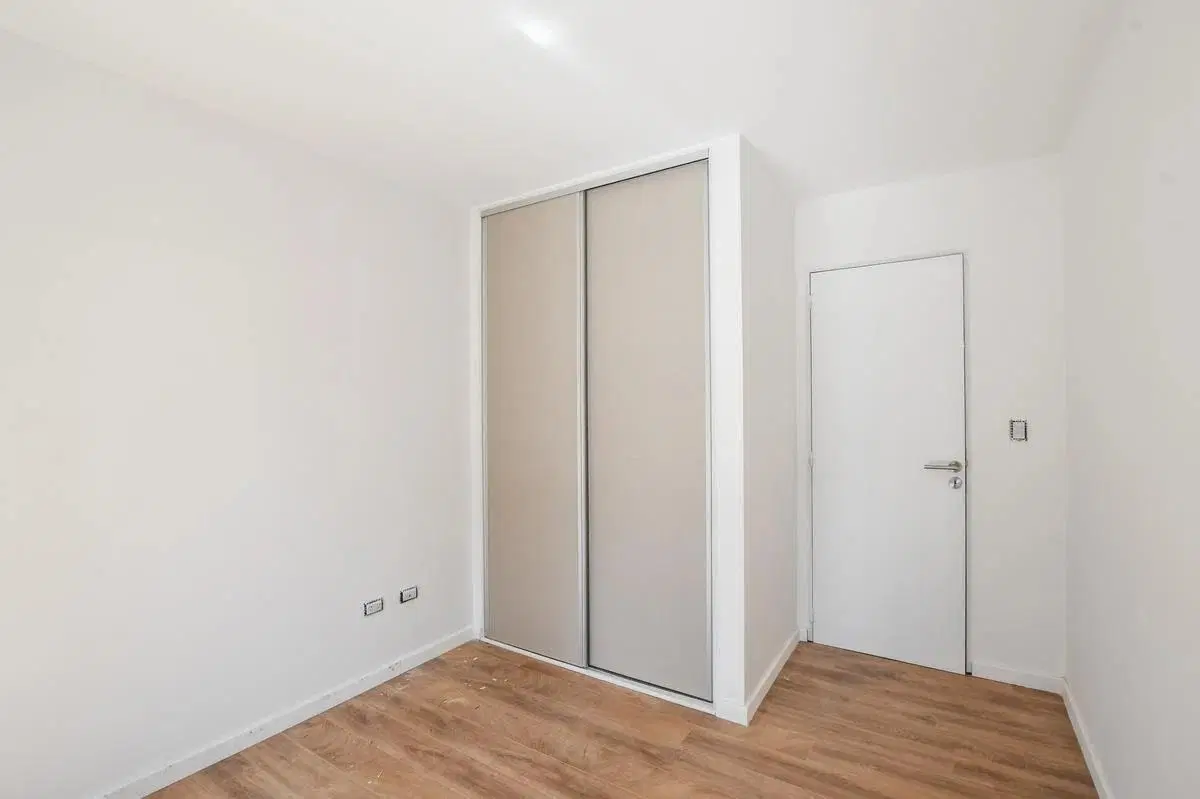 1 dormitorio con opción cochera - Barrio Martin - 3 de Febrero 122 08-01 4