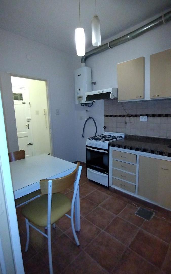 Foto de Pueyrredon 1132 00-01 - Sin expensas y 2 patios, imagen 3