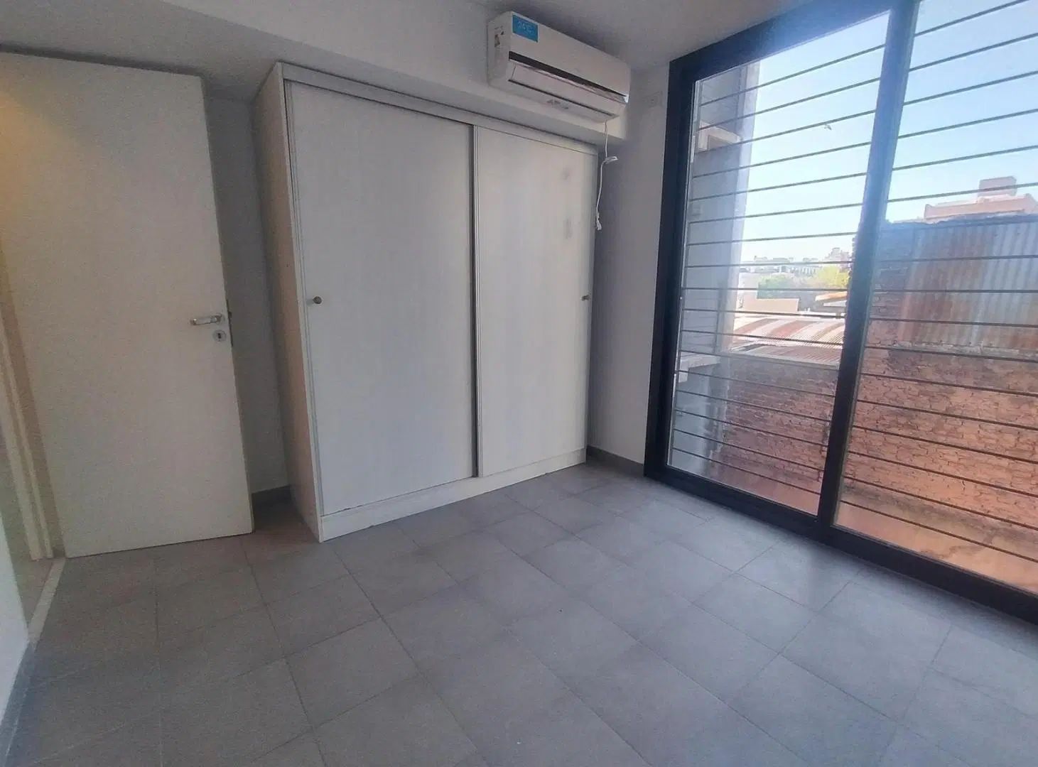 Edificio en pasillo - Necochea 1864 03-01 4