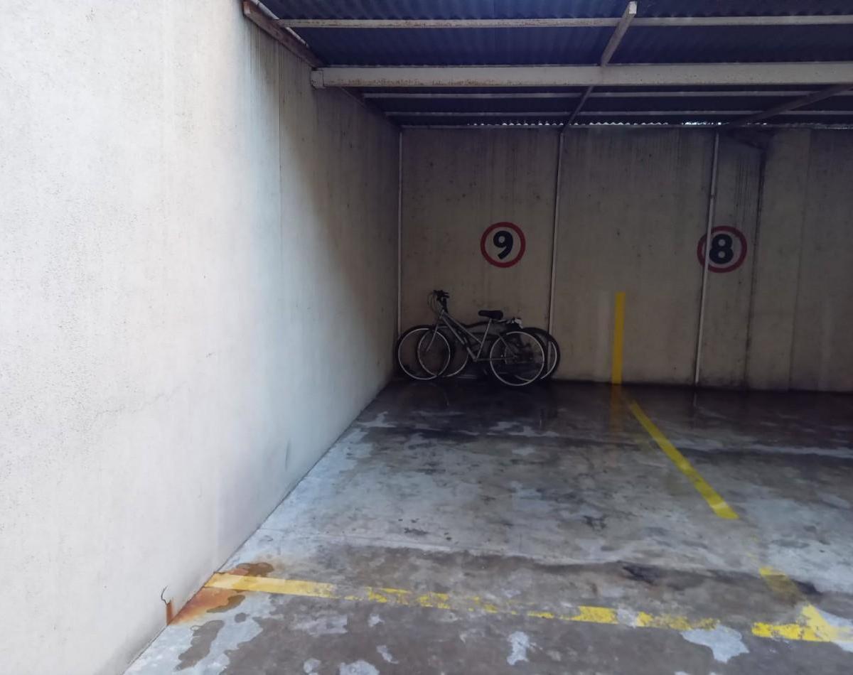 Cochera en Venta en Lanus Oeste 3