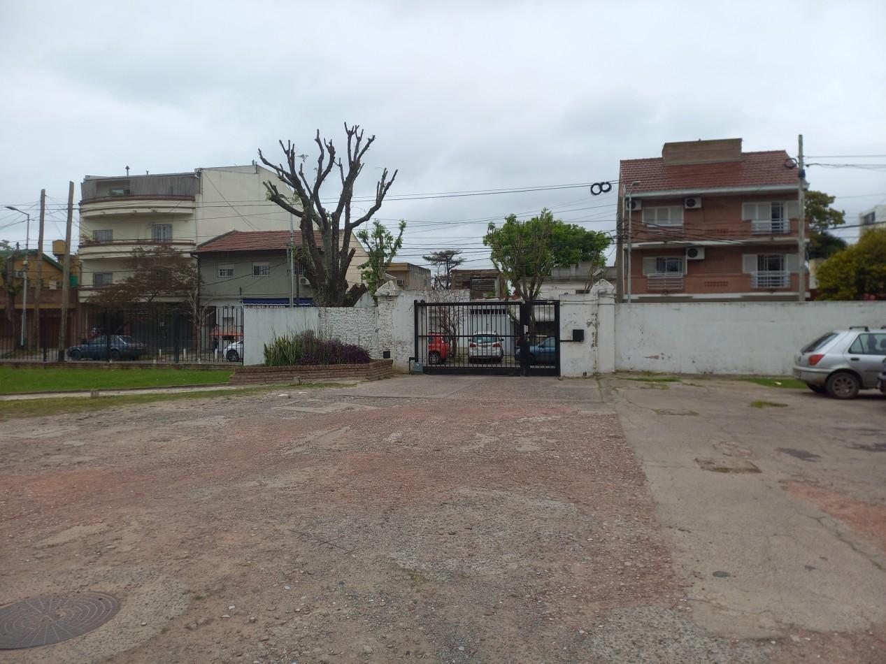 Venta Departamento 2 Amb con Cochera Wilde