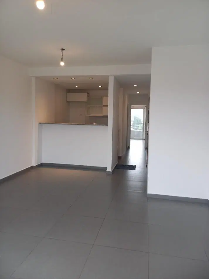 Departramento en Venta 2 Amb con Cochera en Bernal 2