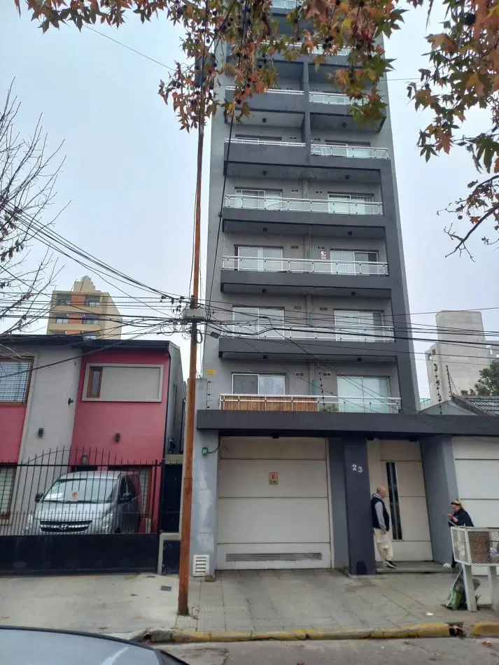 Departramento en Venta 2 Amb con Cochera en Bernal 1