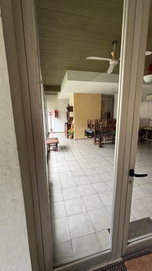Foto de Alquiler de Departamento de 3 Ambientes con Cochera en Bernal, imagen 2