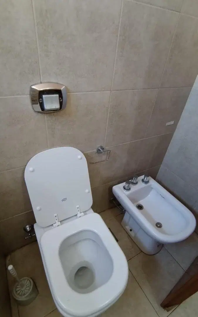 Departamento 2 dormitorios con cochera en  Echesortu 2