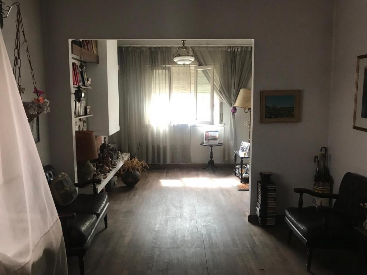 Foto de Casa 3 Ambientes Amplios, Lote 8.66 X 38 mts. Vélez Sarfield Al 2500, imagen 2