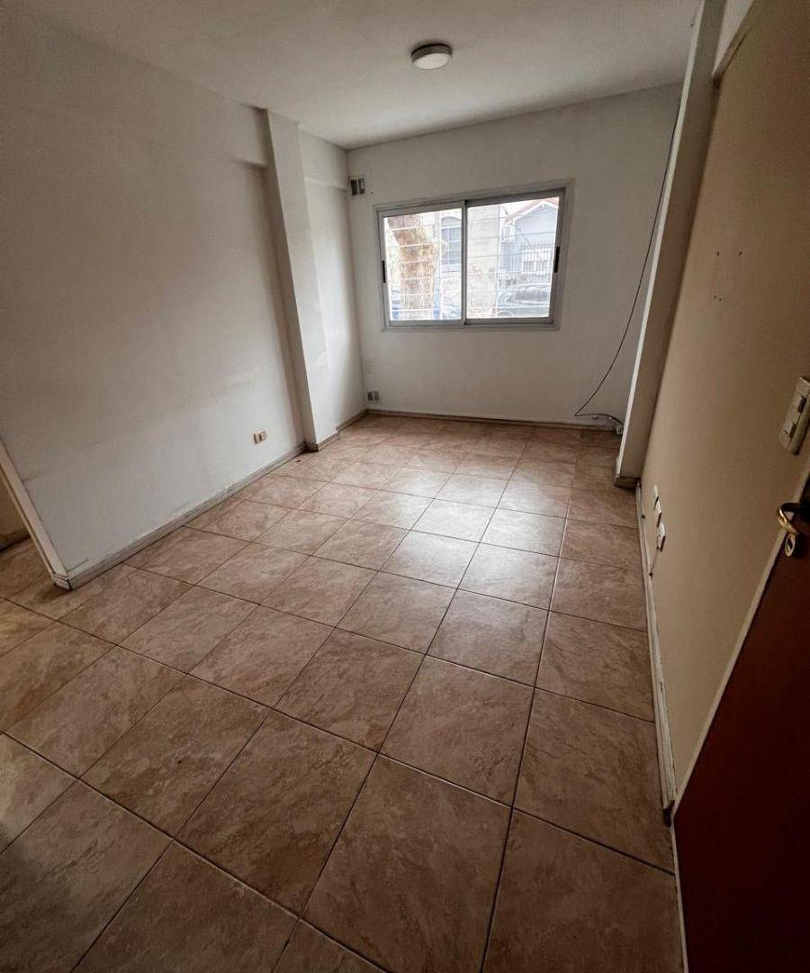 Foto de Departamento 2 amb. en alquiler ubicado en Lomas de Zamora Este a 4, imagen 4