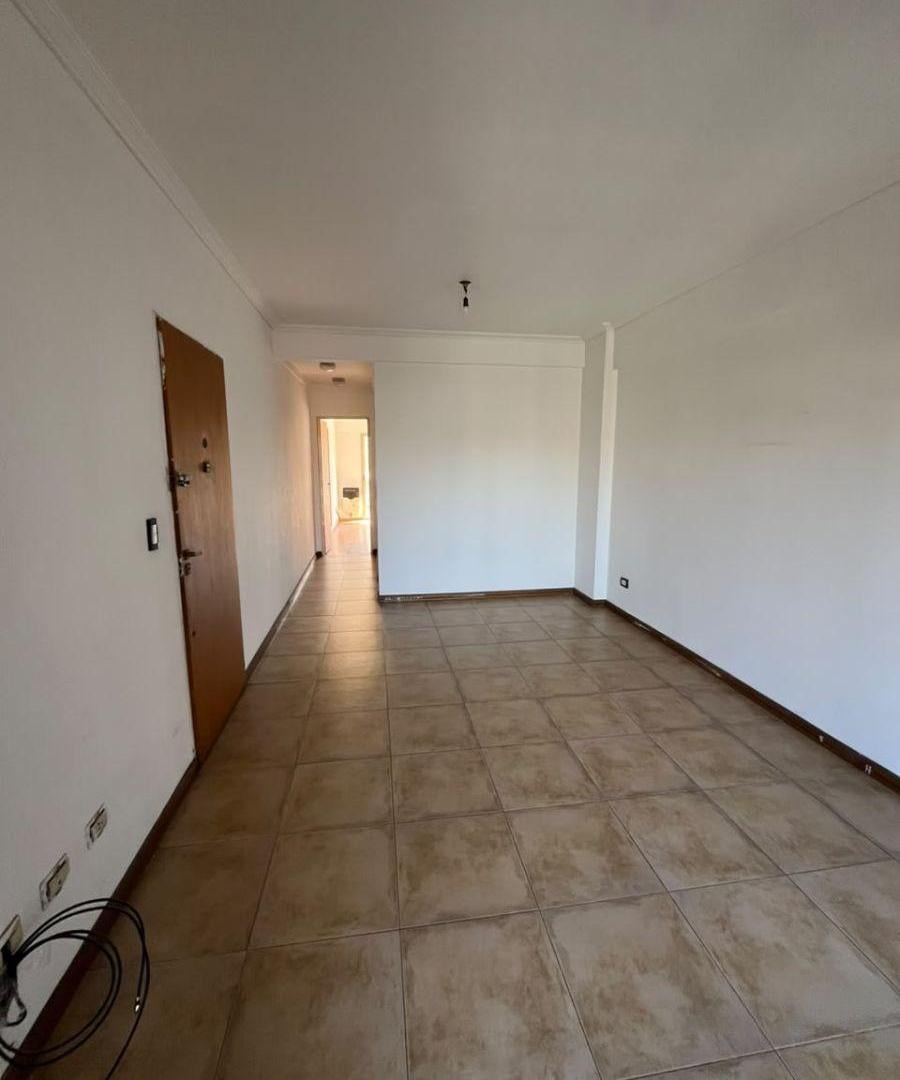 Foto de Departamento 2 amb. Centro con cochera techada, imagen 4