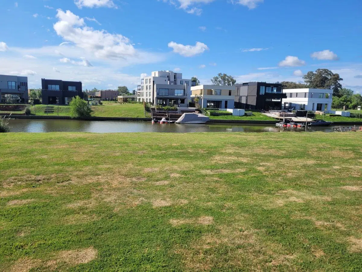 Lote al río - Amarra propia - Villanueva Dique Lujan - Dueño 1