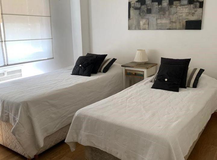Foto de 3 ambientes en Recoleta Juncal 1700 frente con balcón, imagen 1