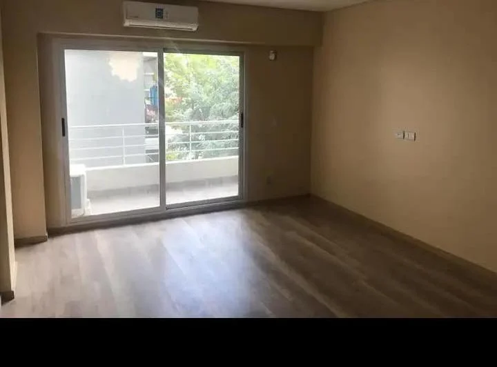 Monoambiente a estrenar en Flores sin muebles u$s350 + expensas y servicios