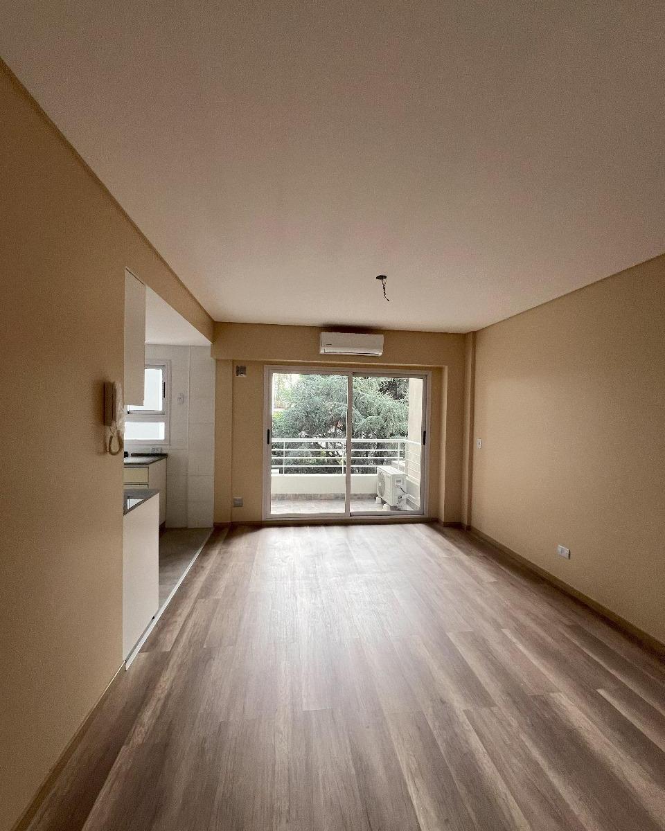 Departamento de 2 ambientes , a estrenar con 51 m2 construidos, 1 dormitorio , en venta , Flores N