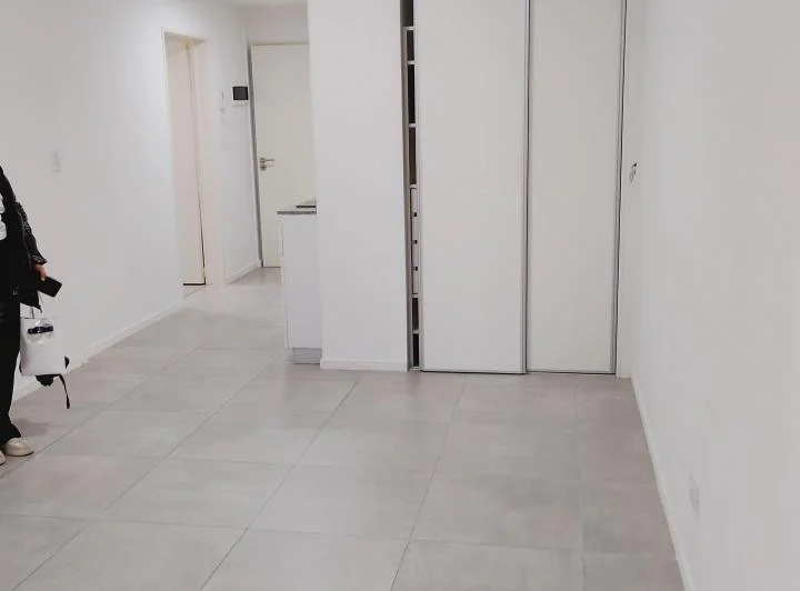 Monoambiente en ,Caballito frente con balcón, A Temporario d/ muebles