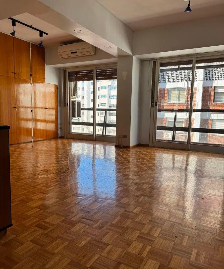 3 ambientes con dependencias , semipiso, Recoleta, M T Alvear 1300, frente con balcón vista al Rio 5