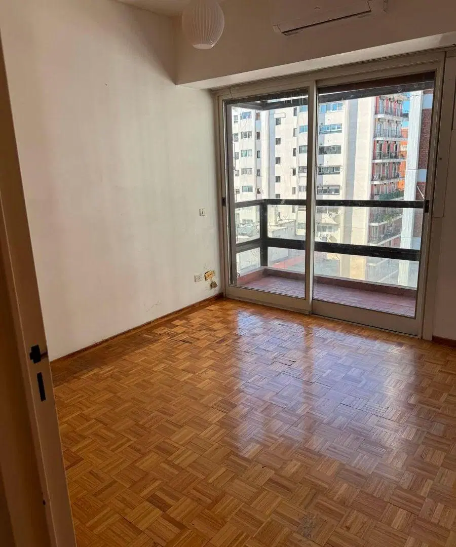 3 ambientes con dependencias , semipiso, Recoleta, M T Alvear 1300, frente con balcón vista al Rio 4
