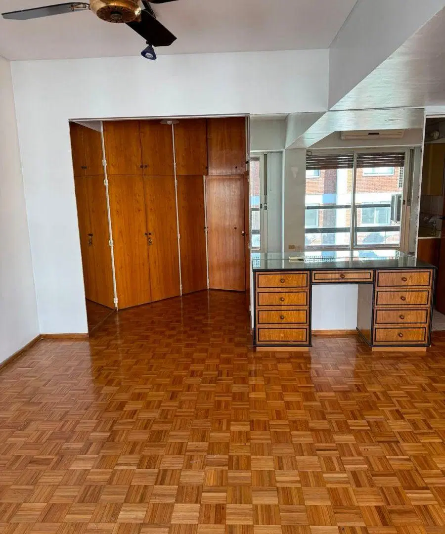 3 ambientes con dependencias, piso 16, balcón con vista al Río, muy luminoso, garage y seguridad 24 1