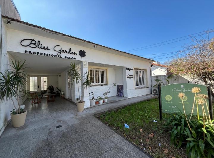 Alquiler Comercial Monte Grande Casa de 3 ambientes de 90m2 excelente ubicacion 2