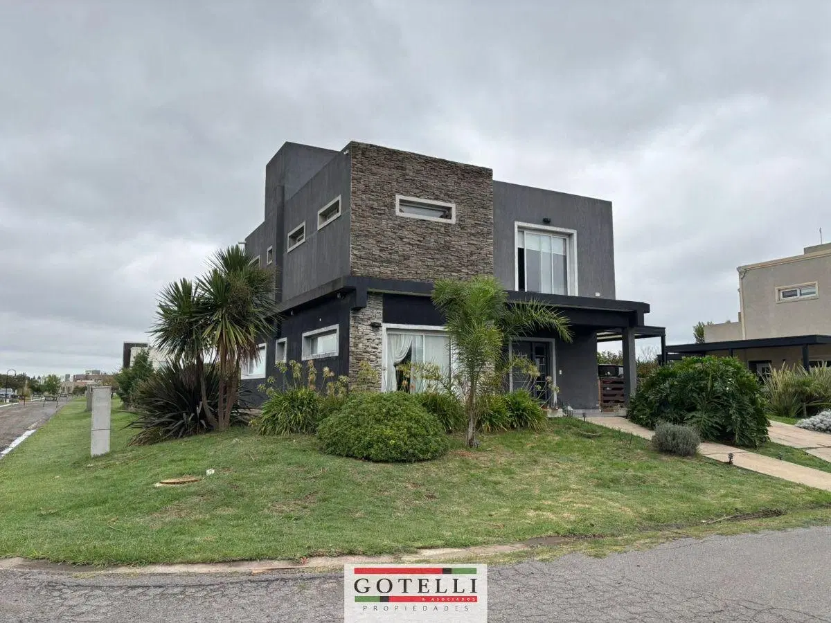 Venta Canning San Vicente Cruz del Sur barrio privado Casa 4 ambientes c/piscina 2