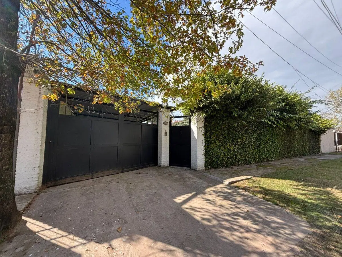 Venta Monte Grande CasaQuinta de 170m2 sobre Espectacular Lote de 1200m2 (20x60) 4