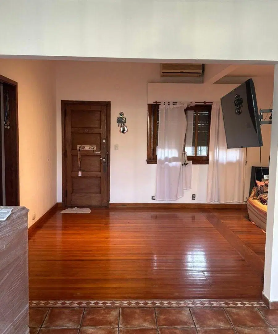 Venta centro Monte Grande Casa de 4 ambiemtes ideal vivienda o uso comercial 4