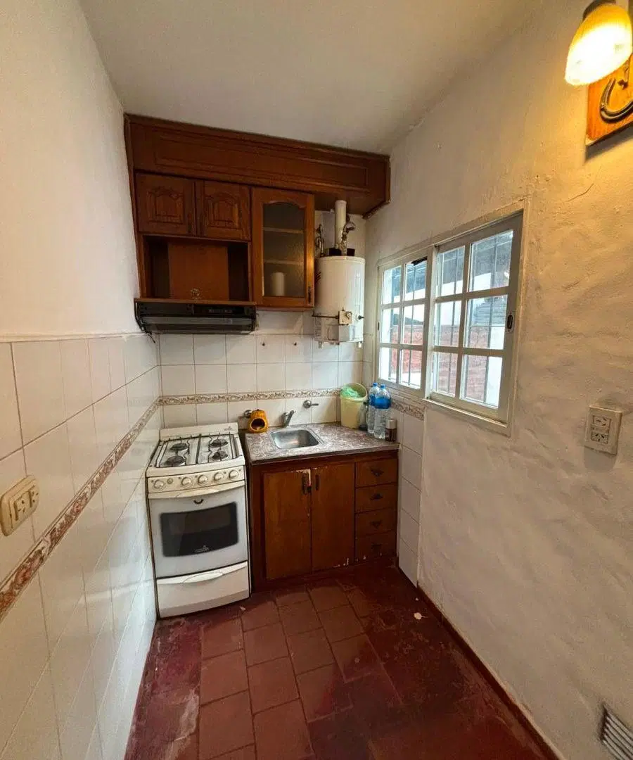 Venta Monte Grande Dúplex de 3 Ambientes c/estacionamiento y patio Apto Credito 8