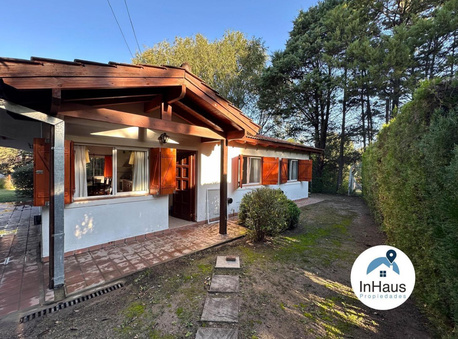 Casa con pileta en barrio Egloff en Villa General Belgrano