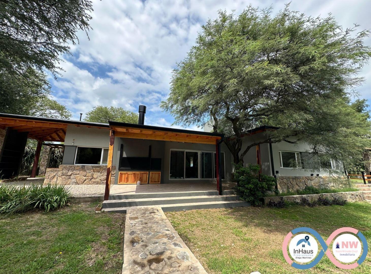 Casa de categoria con 3 dormitorios Barrio Privado Los Molles Villa General Belgrano