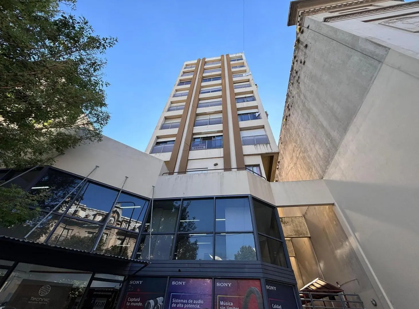 Departamento en 49 entre Diagonal 80 y 6 1